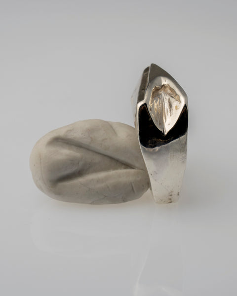 La Bague Crève coeur